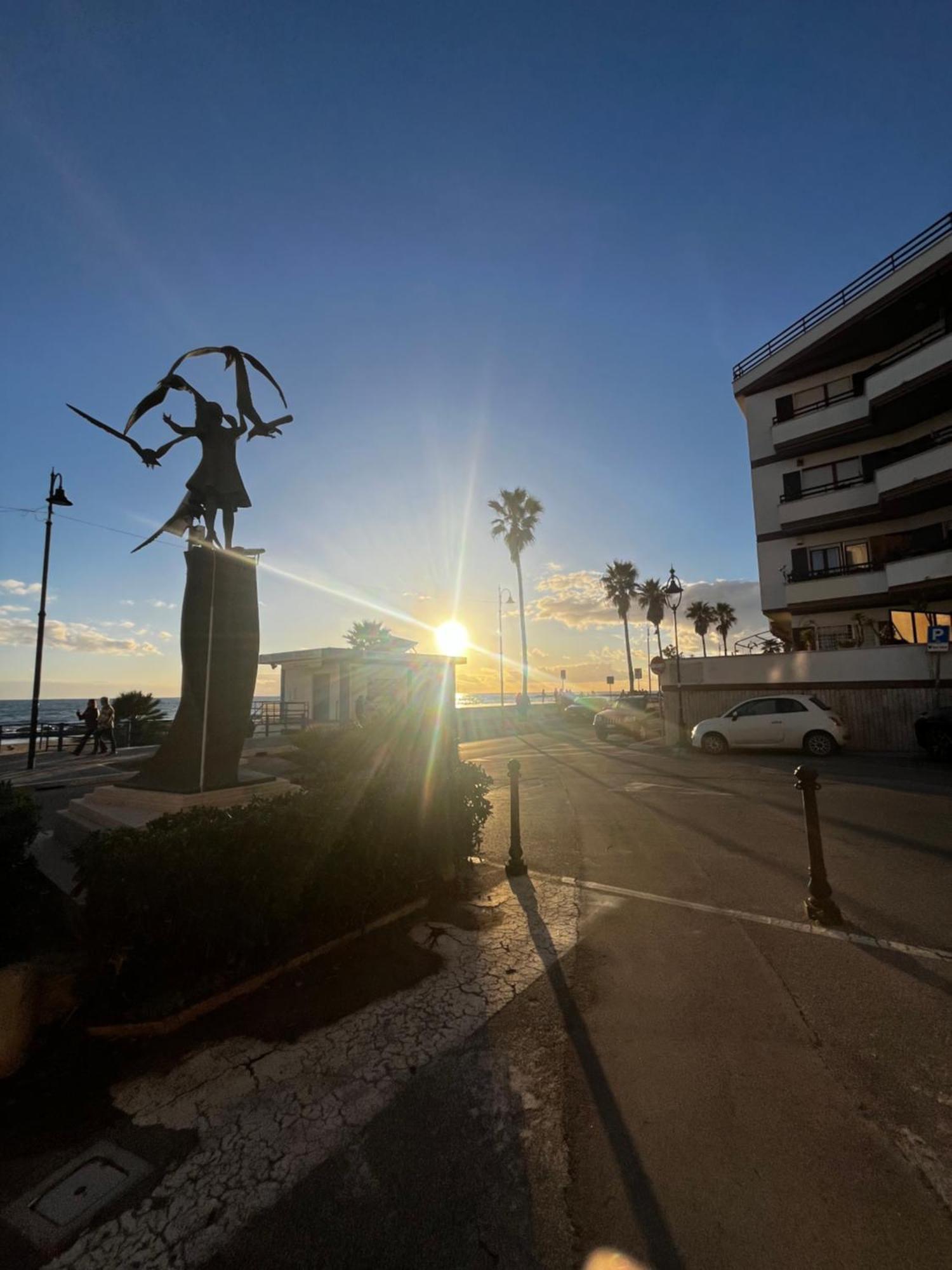 La Piazzetta Anzio Hotel Exterior photo